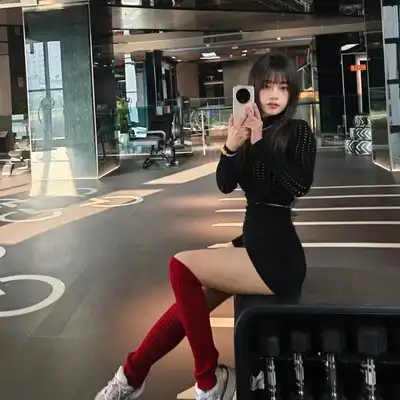何豪华